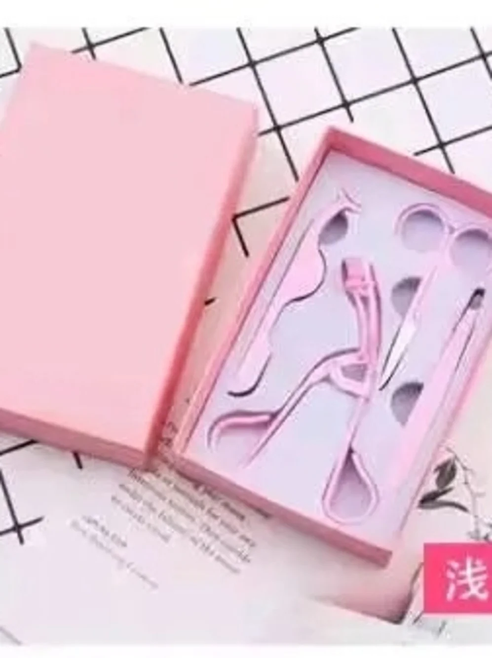 Eyelash Curler and Beauty Tool Set - Pink